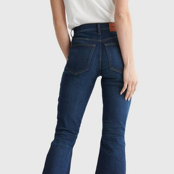 High-Rise Flare Two-Way Stretch Stevie Jeans - Picture 4 of 11